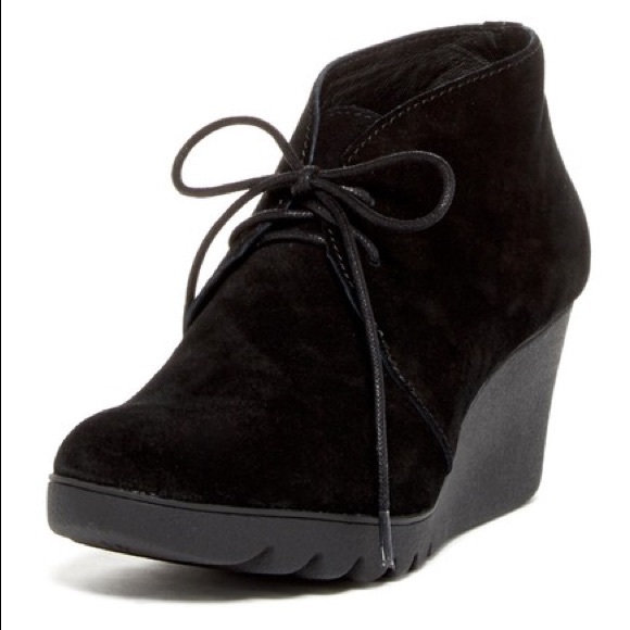 Donald J. Pliner Shoes - Donald Pliner Maka Wedges